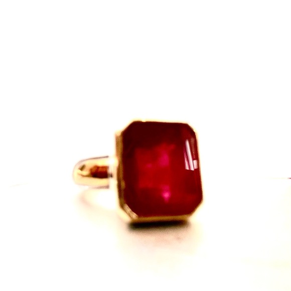 Ruby Stone 8.40 Carats in Gold Ring, Certified by IGC, Burmese Origin - Picture 6 of 10
